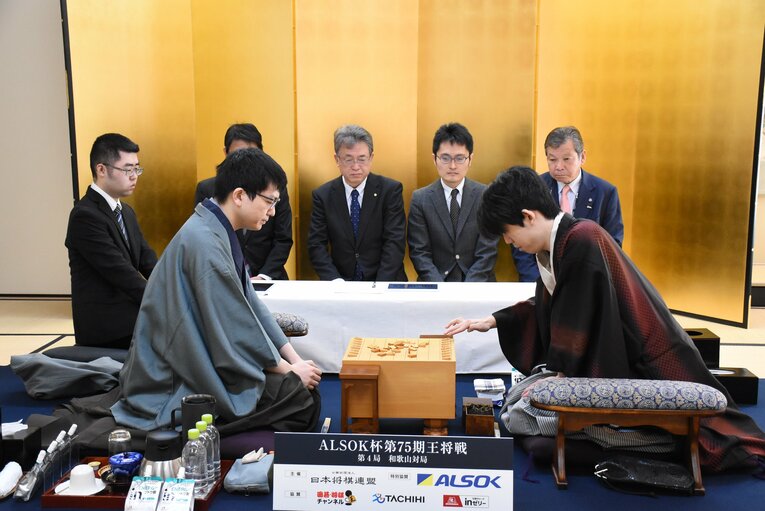 王将戦第3局　©日本将棋連盟
