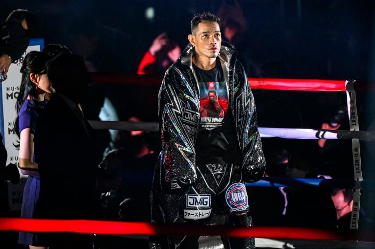 リングインしたドネア。試合前は43歳という年齢から衰えも指摘されていた　©Takuya Sugiyama