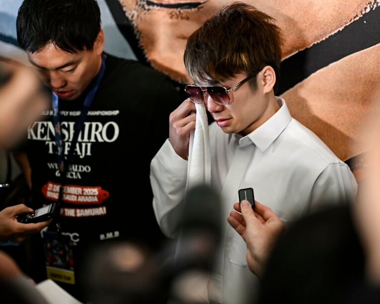 27日の興行開始直前、会見で涙を見せた寺地拳四朗　©Hiroaki Finito Yamaguchi