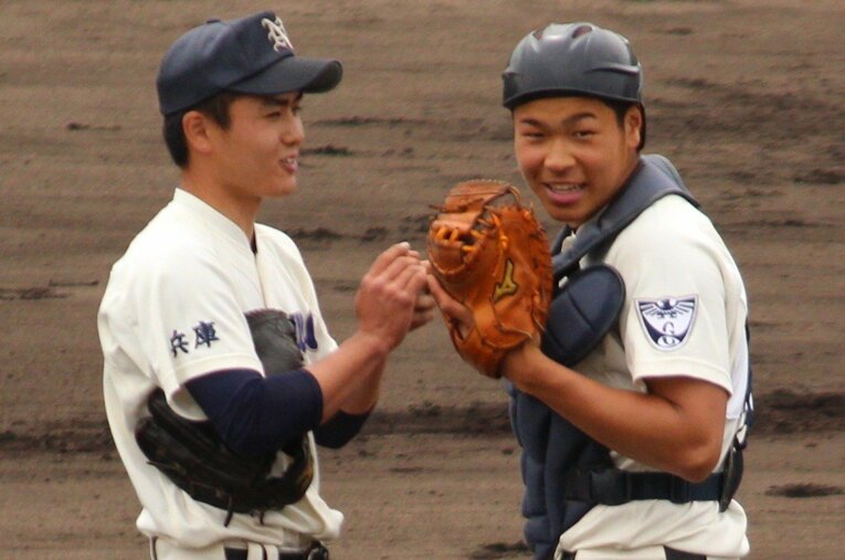 仁川学院高時代は捕手を務めていた佐藤とエースだった桑田の2人。兵庫の非強豪校でどちらも1年時から活躍を見せていた　©本人提供