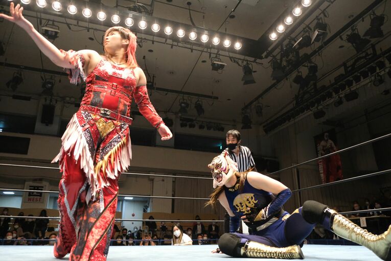 「タイガー・クイーンの涙を見た」佐山聡考案の“新技”で勝利も…彩羽匠戦で崩れかけた女性版タイガーマスクの“謎”(33)