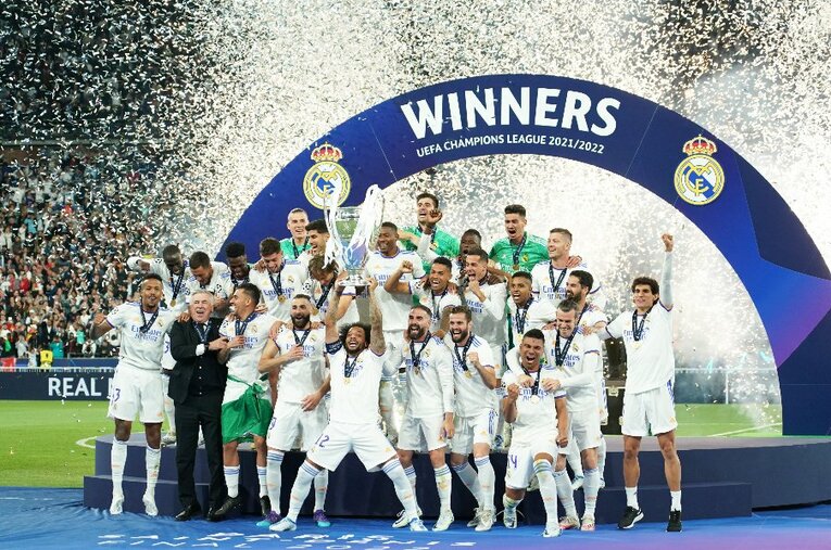 14度目のCL優勝を飾ったレアル・マドリー。その“理不尽な強さ”の一端を東大ア式蹴球部テクニカルスタッフの木下慶悟さんが解説してくれた ／ photograph by Etsuo Hara/Getty Images