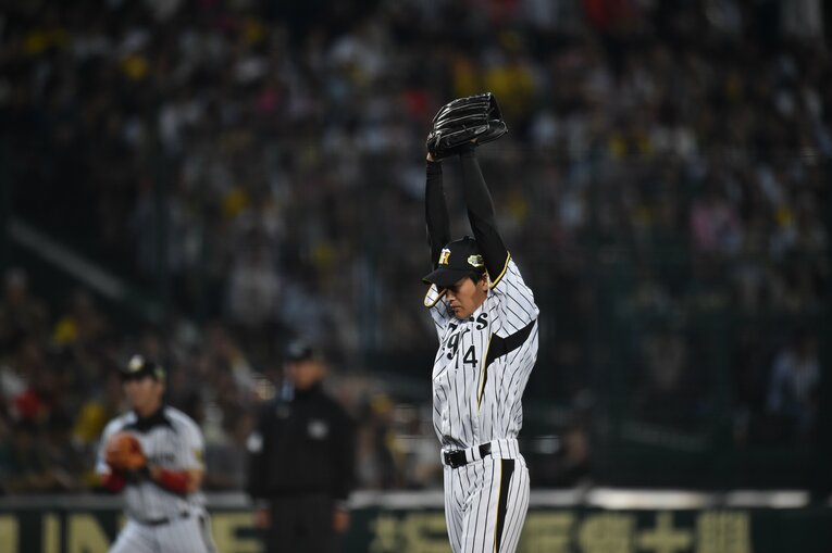 甲子園のマウンドに立つ阪神時代の能見（2014年）　©Hideki Sugiyama
