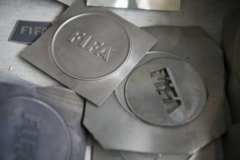 W杯製造工程の様子　©Paolo Vezzoli