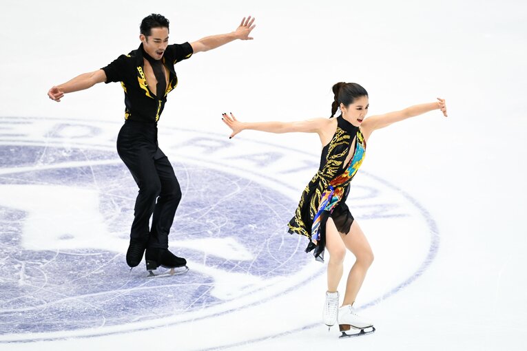 「すごい見つめられている感があって…」高橋大輔＆村元哉中が奏でる新たな関係性「音楽が鳴った瞬間、大ちゃんの目力が変わるんです」(70)