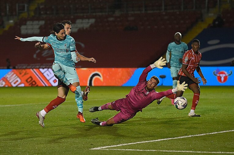 カラバオ・カップで3部相手ながら2得点を奪った南野拓実。次は限られた時間の中でリーグ戦初ゴールが欲しい ／ photograph by Getty Images