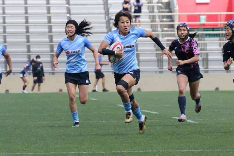 5月の太陽生命ウィメンズセブンズシリーズ2021東京大会で躍動する中村知春　©︎Nobuhiko Otomo