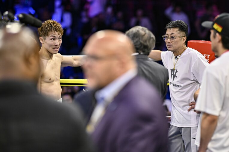 TKO勝ち　©Hiroaki Finito Yamaguchi