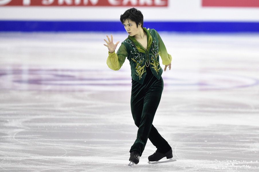 全日本フィギュアは羽生絶対優位。追う宇野、村上、無良らの可能性。<Number Web> photograph by Asami Enomoto