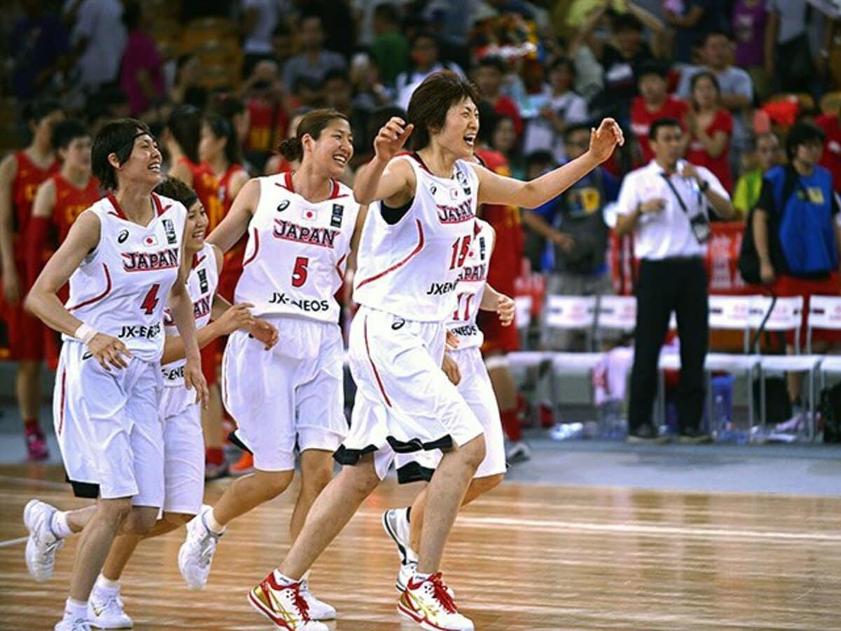 女子バスケの快挙 中国に決勝tで18年ぶりに勝利し五輪へ バスケットボール日本代表 Number Web ナンバー