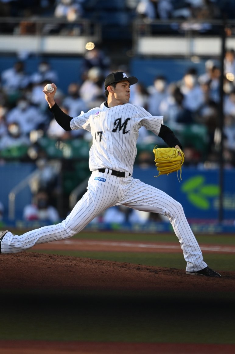 2021年から奪三振能力の高さを見せていた佐々木朗希だが、今年に入ってさらなる凄みを見せている　©Naoya Sanuki