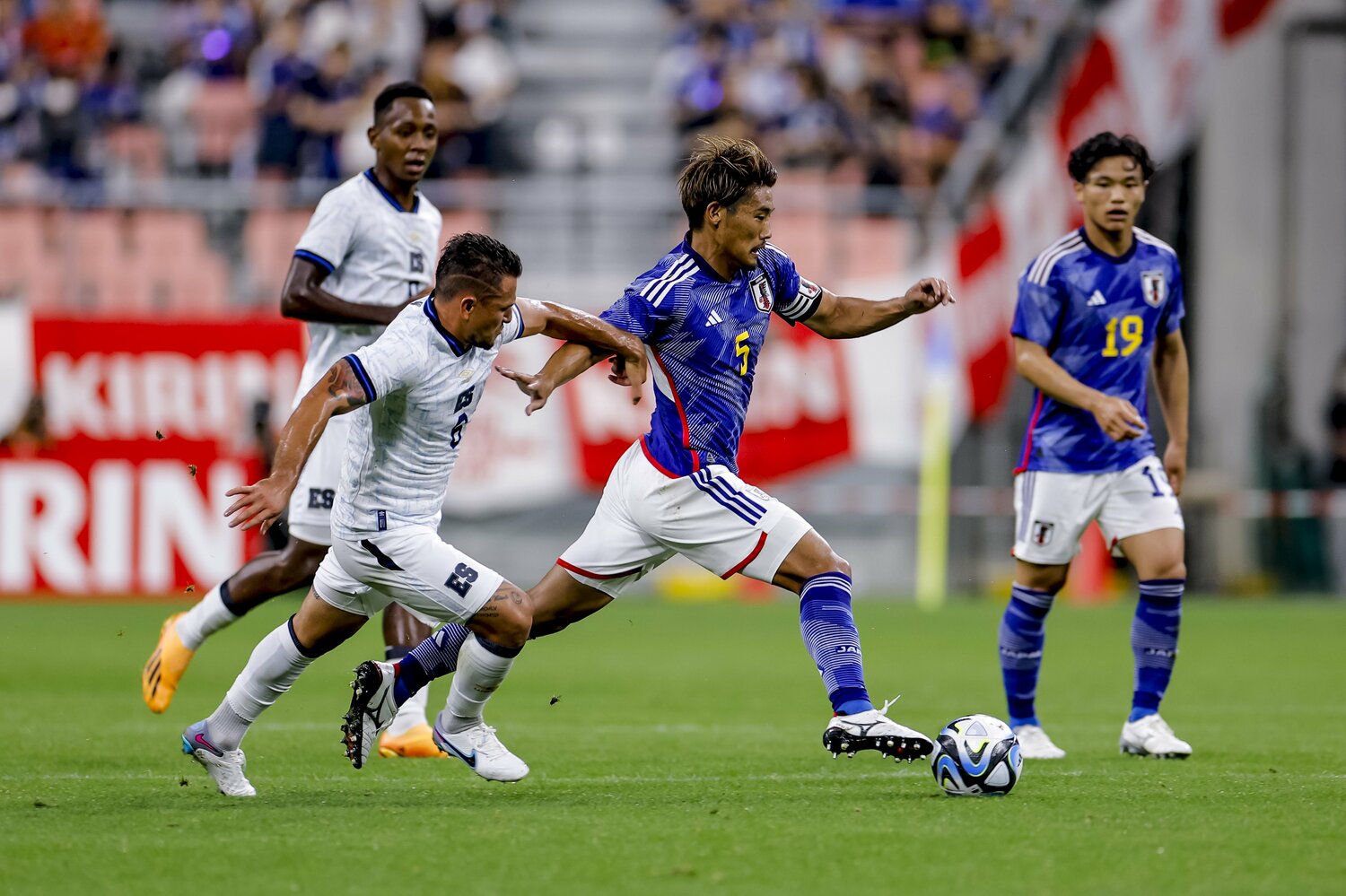 23年6月のエルサルバドル線　©Kiichi Matsumoto