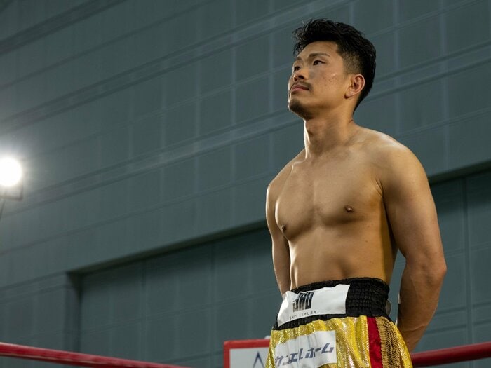「貧乏すぎて公園の土管で寝ていた」…8年のブランク→75秒KO負けデビューから“世紀の番狂わせ”まで成り上がった木村翔の波乱万丈ボクサー人生＜Number Web＞ photograph by Tadashi Hosoda