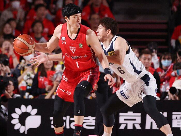 「給与水準ではすでにNBAに次ぐレベルだ」“W杯王者”ドイツ人記者も驚くBリーグの進化…渡邊雄太だけじゃない“世界基準”の選手が来日するワケ<Number Web> photograph by JIJI PRESS
