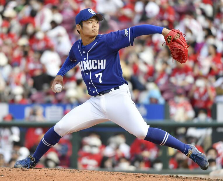 ピッチャーとしてプロ初登板を飾った根尾　©Kyodo News