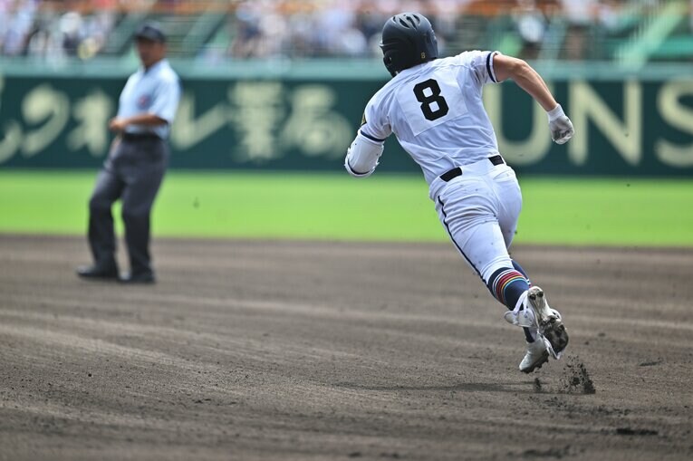 1打席目はツーベース　©Hideki Sugiyama