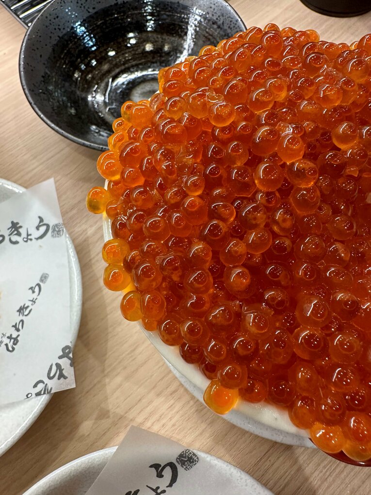 上からも見て欲しい、山盛りのイクラ　