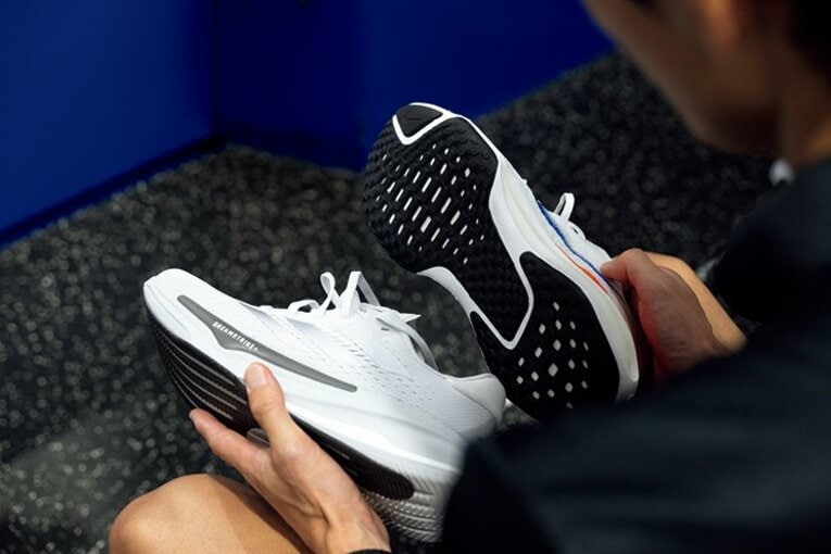 ［佐藤悠基が新作シューズを体験］日々のトレーニングの質を上げる最新ランニングシューズの探し方。(4)