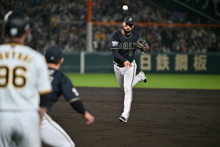 好守を見せたゴンザレス　©Hideki Sugiyama