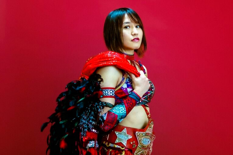 スターダム新王者・朱里が語った“亡き母への感謝”とチャンピオンの覚悟「プロレスも究めたと言っていいのかな」《戴冠記念グラビア》(13)