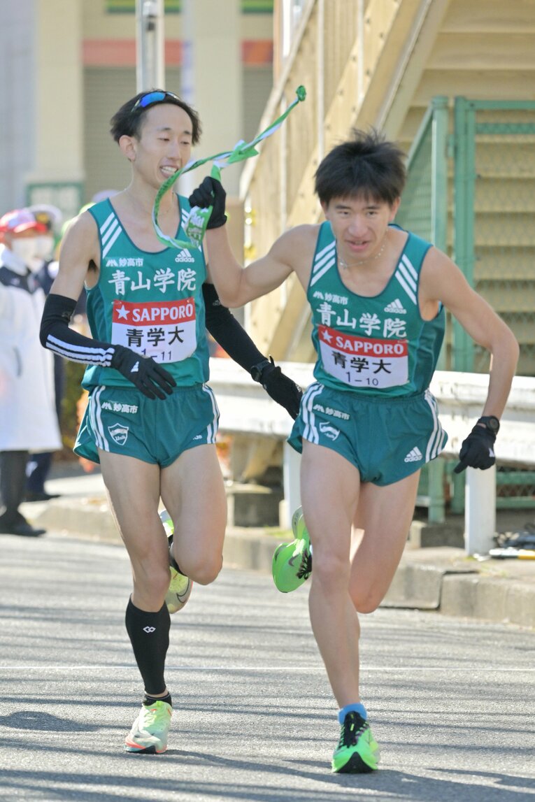 青学大9区を走った岸本大紀（4年）。8位で襷を受け取り、5人をごぼう抜き。区間賞を獲得した　©Nanae Suzuki