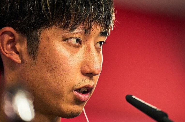 バイエルン合流直後の会見で決意に満ちた表情の伊藤洋輝。意外と知らない日本代表DFの素顔とは？ ／ photograph by S. Mellar/FC Bayern,Getty Images
