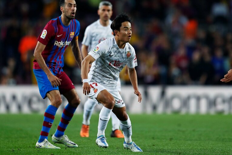 久保建英は「バルサ下部組織の旧友」と何を話したのだろうか… カンプノウで撮った才能の一端と敗戦の悔しさ〈撮影者の視点〉(28)