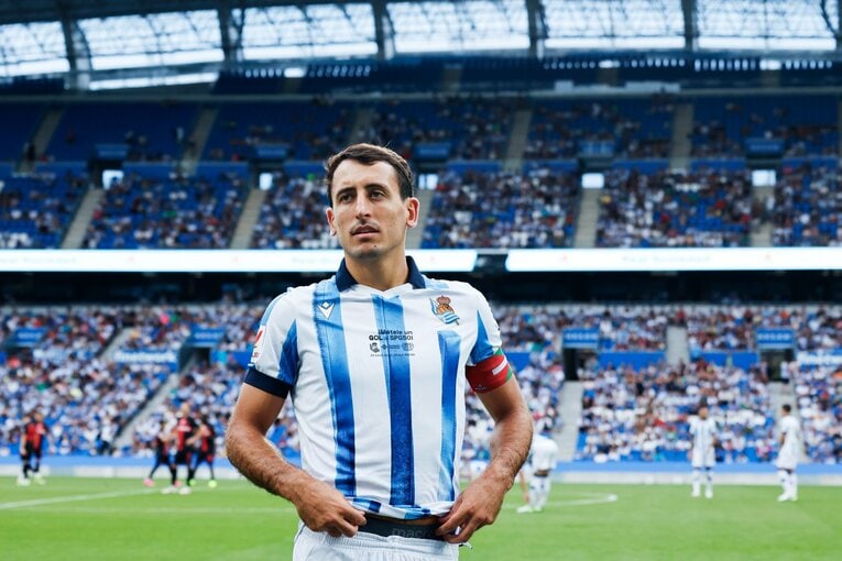 ナンバー10、そしてキャプテンを務めるオヤルサバル　©Daisuke Nakashima