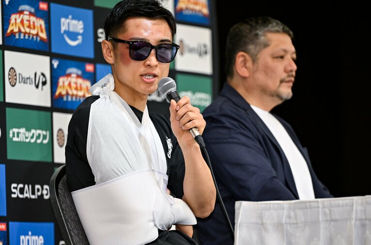 満身創痍の状態ながら、一夜明け会見で率直な思いを述べた西田凌佑 ／ photograph by Hiroaki Finito Yamaguchi