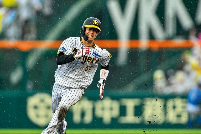 今季からセカンドにコンバートした中野拓夢。主に2番を打ち、四球を多く選べるようになったことで出塁率もアップした　©︎Kiichi Matsumoto