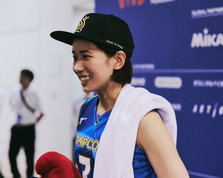 古賀紗理那、林琴奈（VNLセルビア戦）©︎Volleyball World