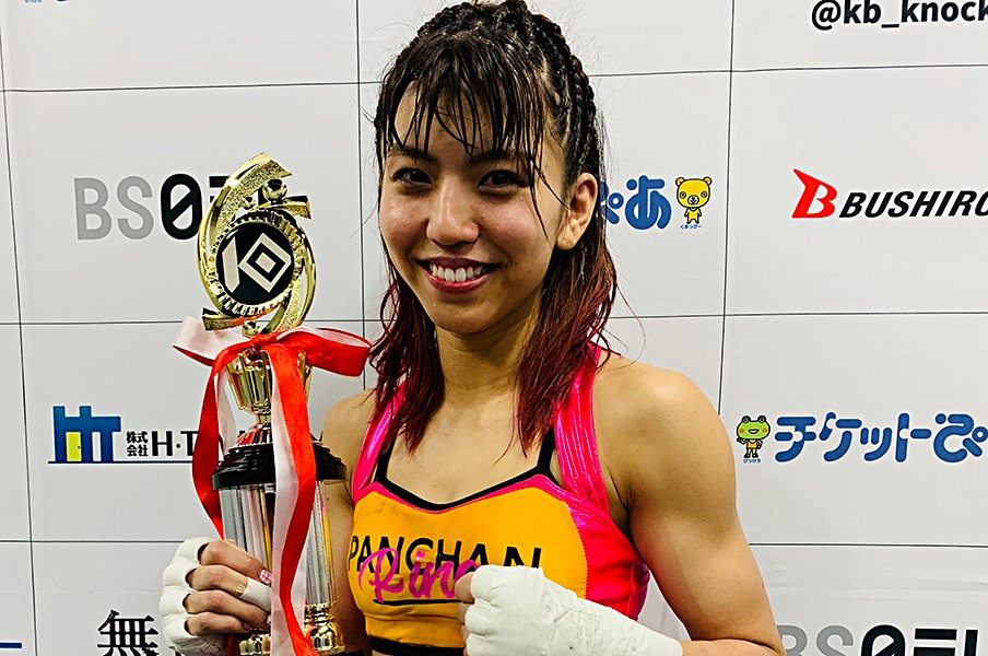 デビュー7連勝も悔し涙の負けず嫌い。新鋭・ぱんちゃん璃奈の可能性は?<Number Web> photograph by Norihiro Hashimoto