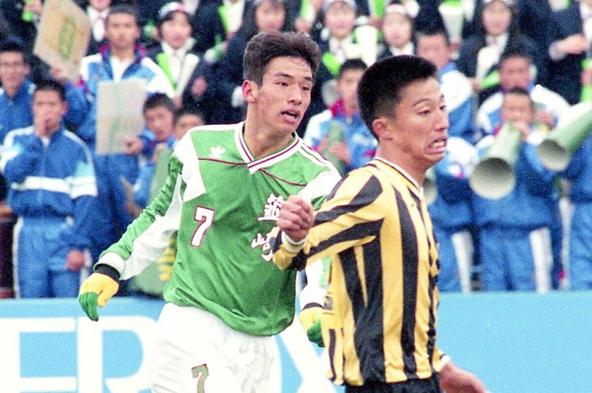 中田英寿はいかにして育ったのか 地元 山梨で見えた 人の縁 の妙 3 3 サッカー日本代表 Number Web ナンバー