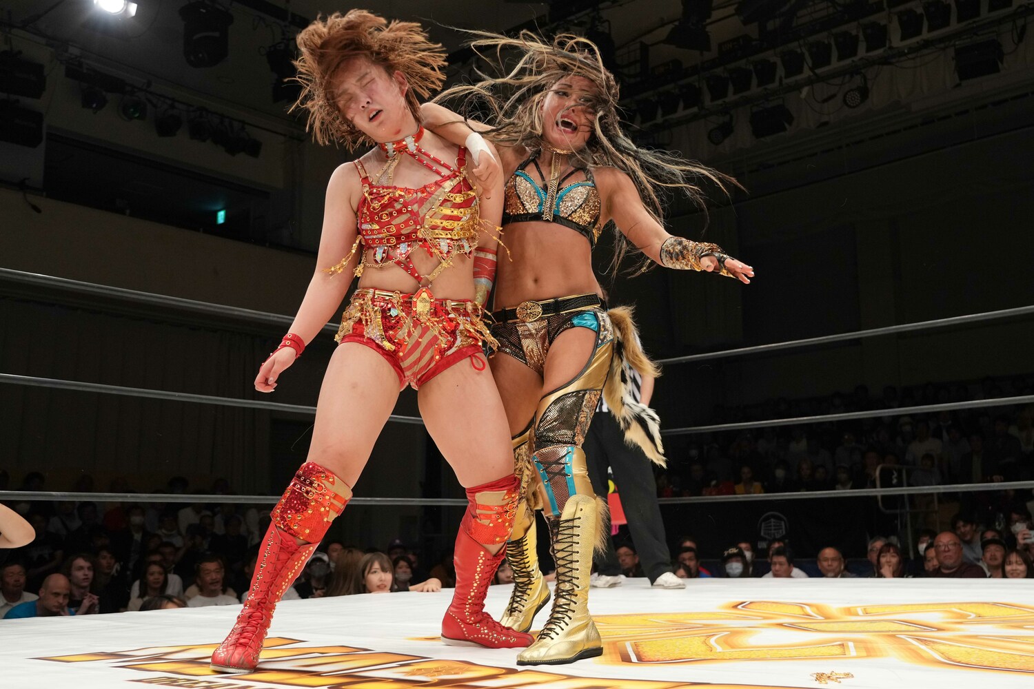 待望の対戦となったジュリアとSareee　©Essei Hara