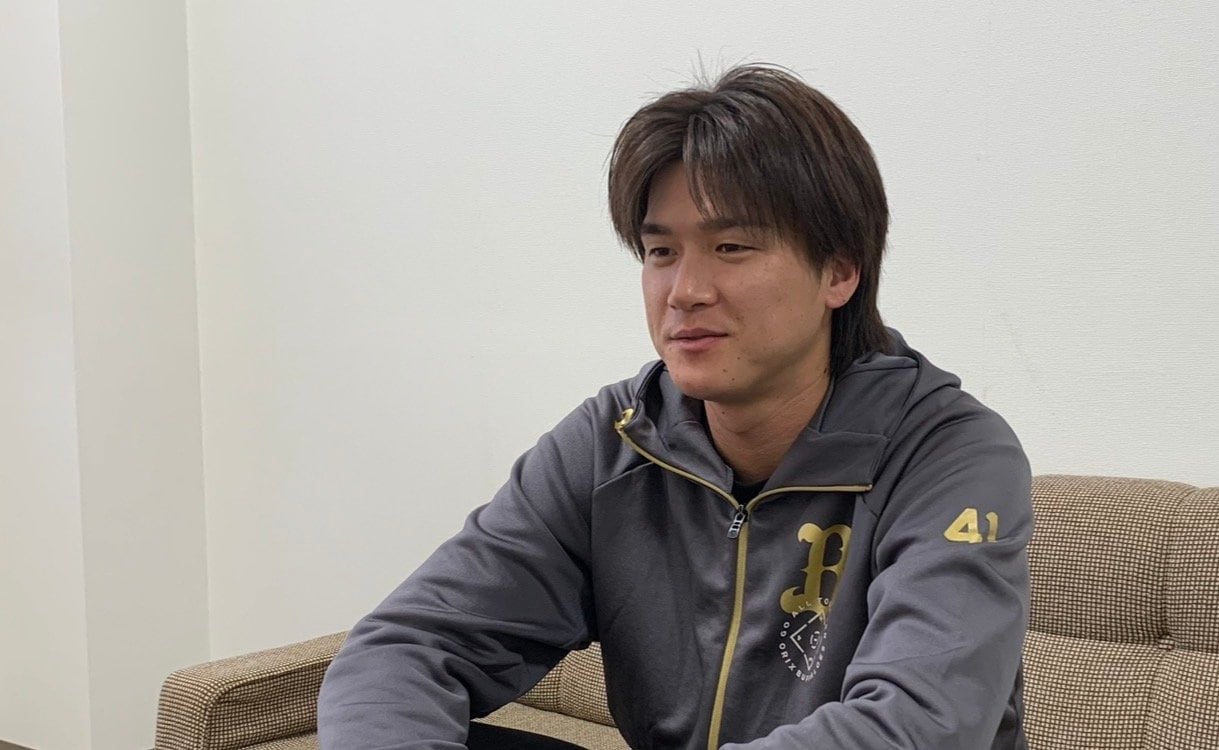 今季からはスタッフとしてチームを支える佐野さん（2026年1月撮影）　©Noriko Yonemushi