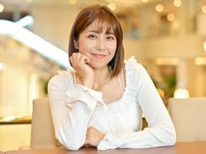 広島カープ選手と結婚、23歳で芸能界引退…元「学園祭の女王」が明かす“超売れっ子時代”「タイトな衣装で…聖子ちゃんじゃないの?って」