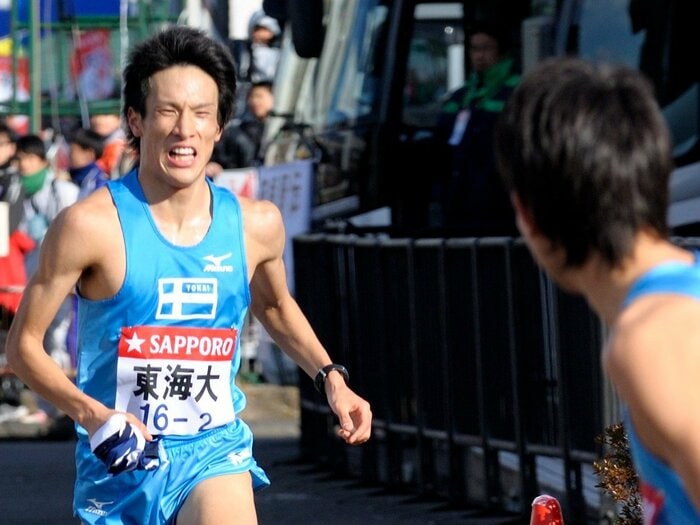 「結論が出たのは、前日の夜でした」箱根駅伝2区で“伝説の17人抜き”…東海大・村澤明伸が振り返る、12年前「走れなかった最後の箱根路」秘話＜Number Web＞ photograph by BUNGEISHUNJU