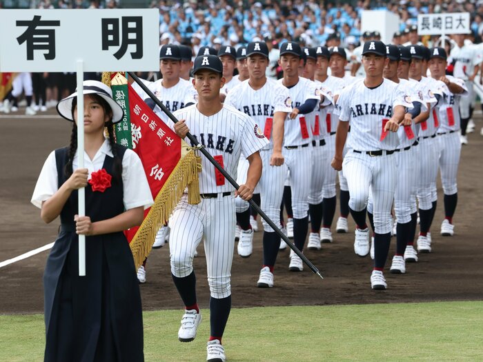 「期待がどんどん積み上がって…」9回2アウトから…“熊本の初出場校”はナゼ「甲子園の魔物」を呼び出せた？　監督が振り返るその「まさかの理由」＜Number Web＞ photograph by JIJI PRESS