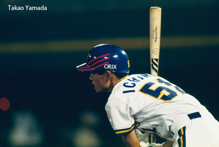 イチローが21世紀に刻む大記録とは。MLBで異次元だった「魔法の杖」。(2)