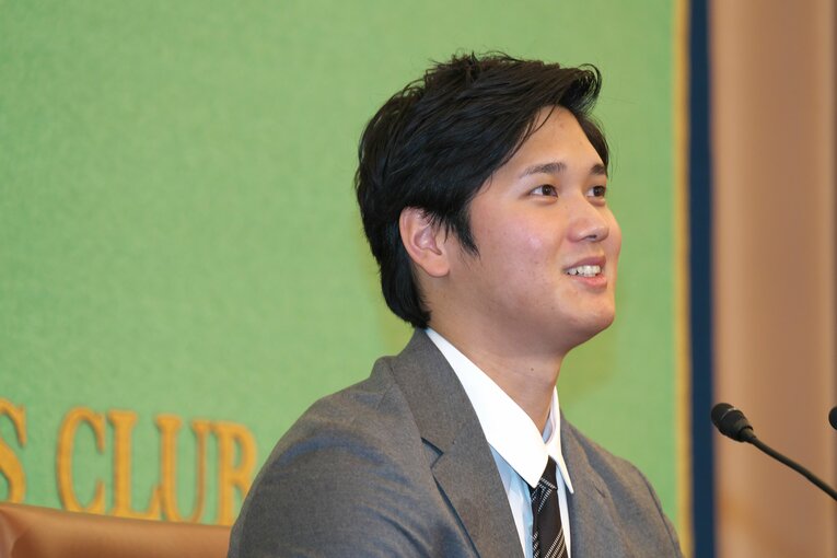 大谷翔平の記者会見「質問レベルが低すぎ」論争で思い出す、引退の浅田真央に「トリプルアクセルに声をかけるなら？」の意外な結末(9)