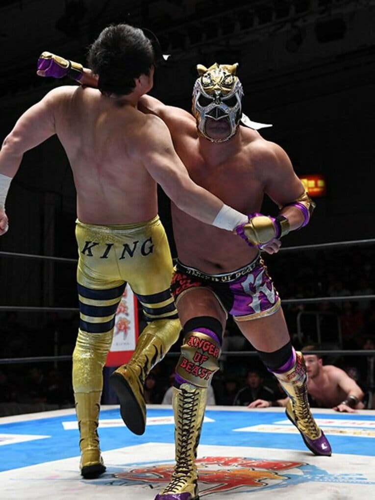 オカダ・カズチカがマスクマンに！つかの間のルチャと、鈴木みのる戦。(3)