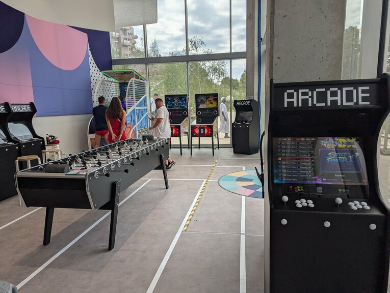 パリ五輪の選手村（全56枚）©JMPA