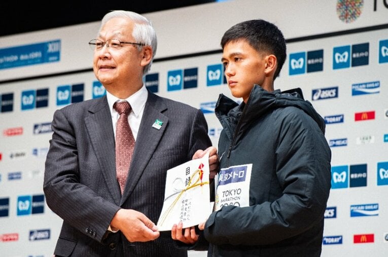 2020年の東京マラソンで2度目の日本新記録をマークした大迫傑。2018年のシカゴマラソンに続き、日本実業団競技連合の報奨金1億円を獲得した ／ photograph by Nanae Suzuki