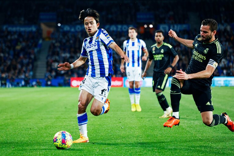 「久保建英がスペイン紙の一面に！」子供サポ「タケが決めるよ」予言通りマドリーを圧倒“ソシエダの熱狂”は翌日も…カメラマンは見た(92)