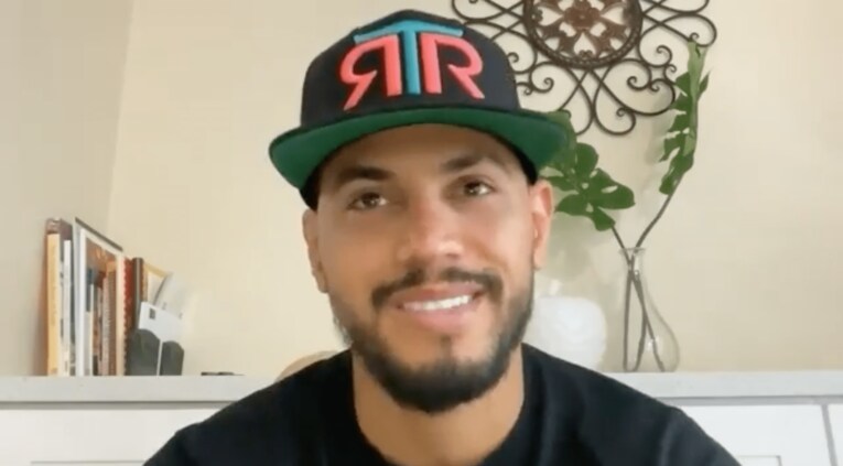 オンラインでインタビューに応じたロベイシ・ラミレス（筆者提供）