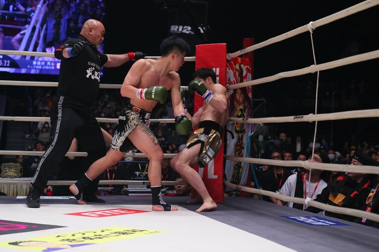 2分46秒で鮮やかにKO勝ちを飾った　©RIZIN FF