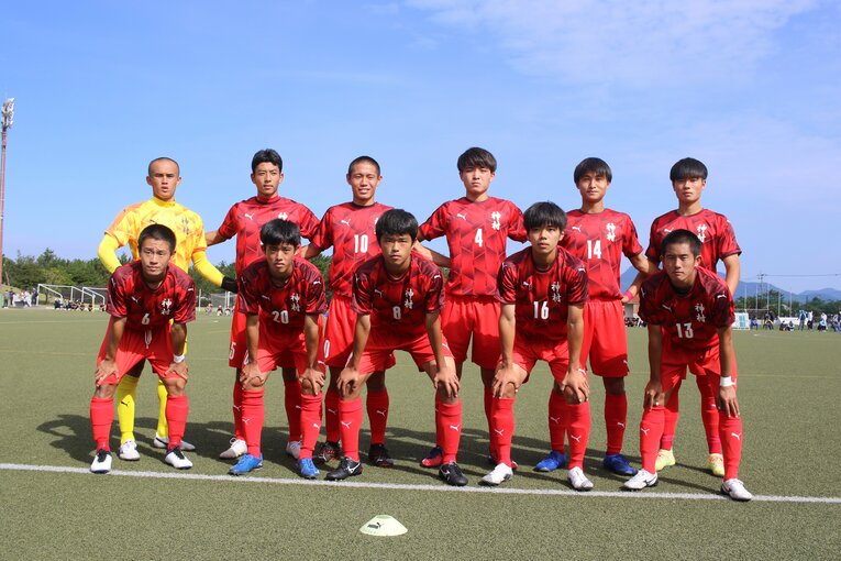 1年生の頃からスタメンに名を連ねていた大迫塁と福田師王（後列右）©︎Takahito Ando