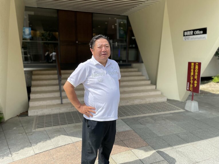 坂井宏安前監督。特待制度のない九州学院野球部を春夏10度の甲子園に導いた　©BUNGEISHUNJU