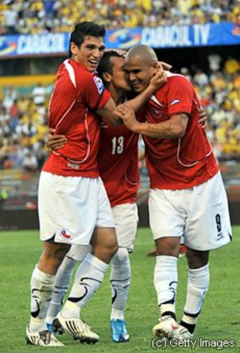 スアソ（右）を軸とする攻撃陣は、ブラジルに次ぐ32得点を南米予選で叩き出した