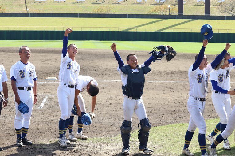 7年ぶりとなる東北大会優勝を決めた福島・聖光学院。前評判は決して高くなかったが…？　©Genki Taguchi